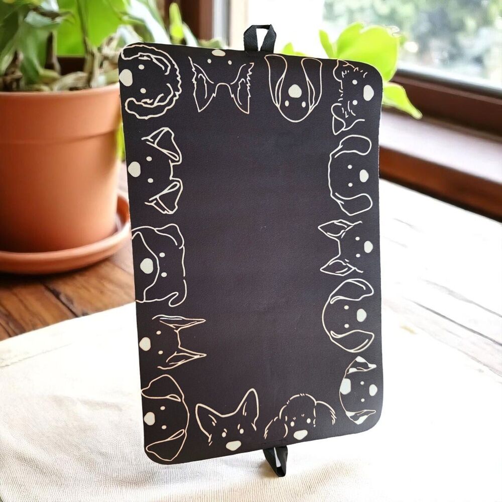 Pet Feeding Mat, Absorbent Dog and Cat Mat (13.5" x 20.5") Black & White